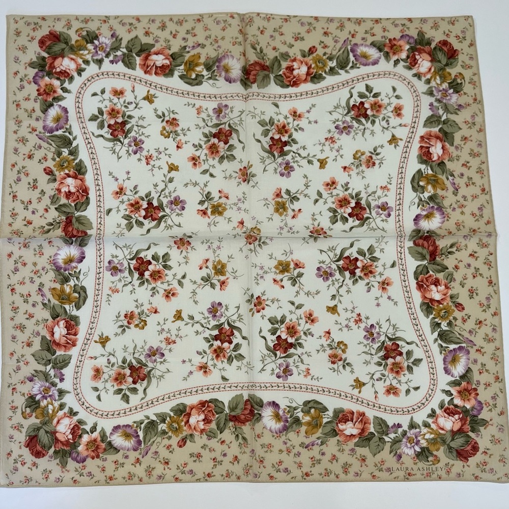 Handkerchief LAURA ASHLEY Vtg Woman Mini Scarf Floral Cotton Pocket Square 19.5”